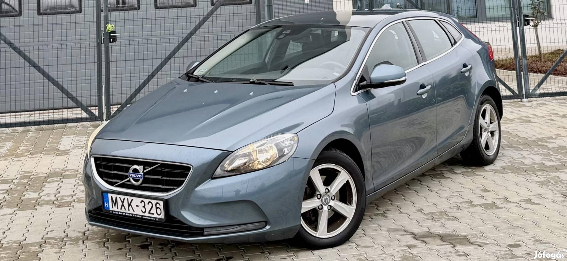Volvo V40 1.6 D [D2] Kinetic /264-Ezer KM/ Üveg...